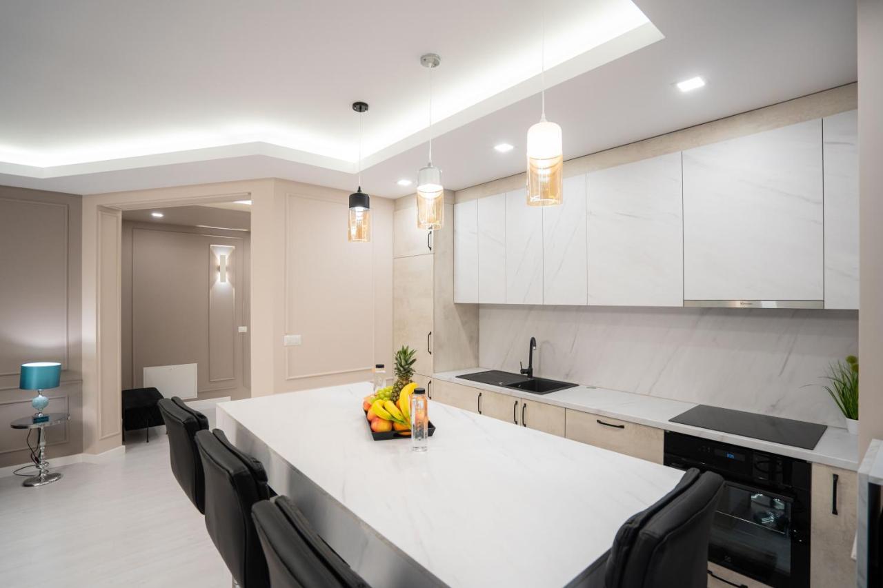 Shimresidence Luxury Radauti Exterior photo