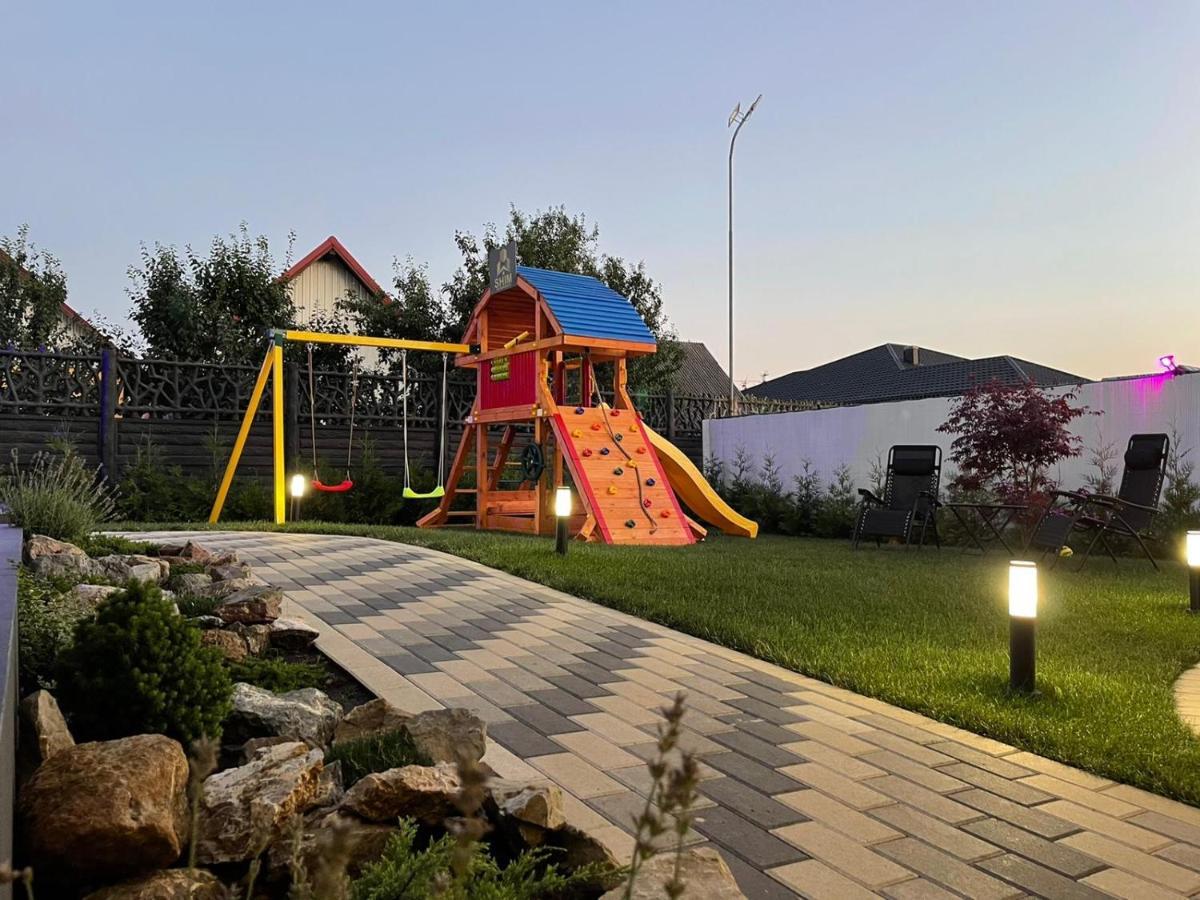 Shimresidence Luxury Radauti Exterior photo